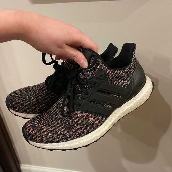 Adidas Ultra Boosts - Picture 3 of 5